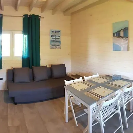 Ferienhaus In Mit Privater Terrasse * Junoszyno